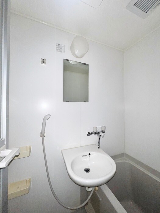 物件内観写真11　(洗面)