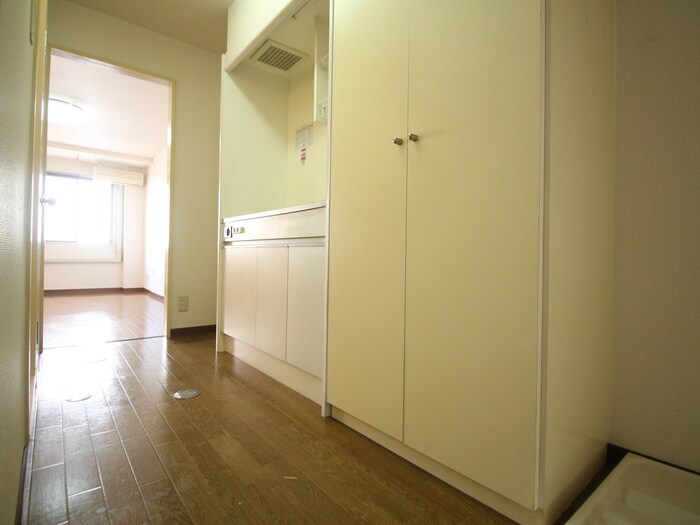 物件内観写真19　(廊下)