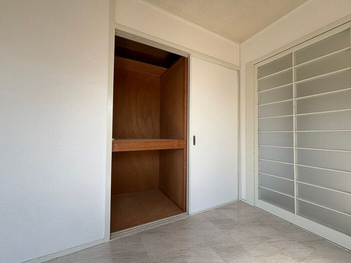 物件内観写真12　(収納)