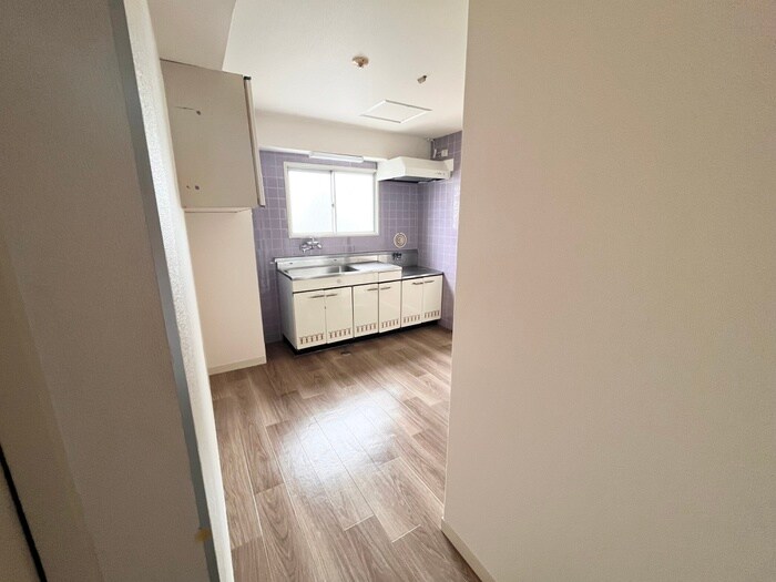 物件内観写真11　(廊下)