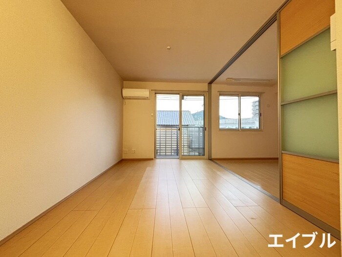 物件内観写真10　(居室)