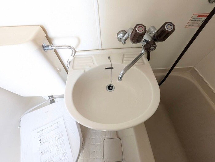 物件内観写真10　(洗面)