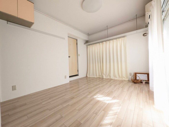 物件内観写真11　(居室)