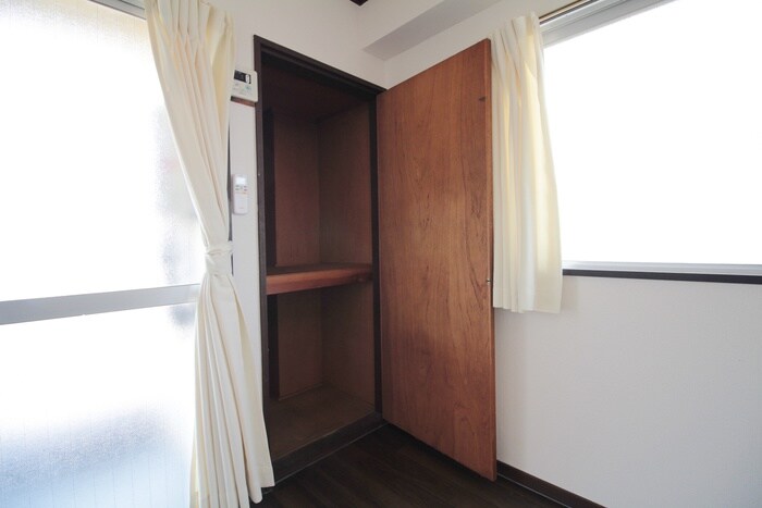 物件内観写真12　(靴箱)