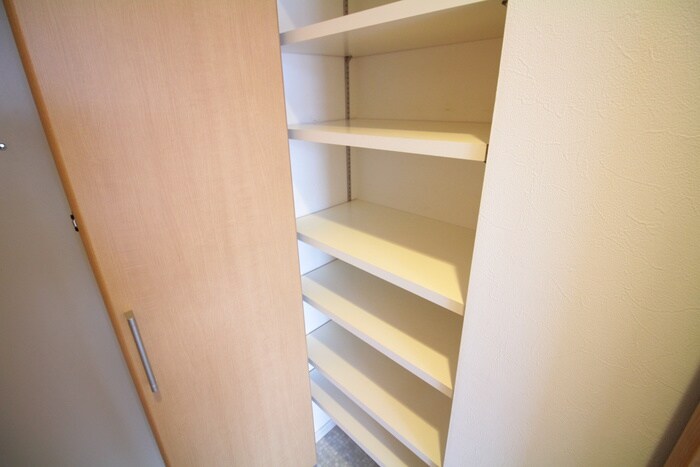 物件内観写真12　(靴箱)