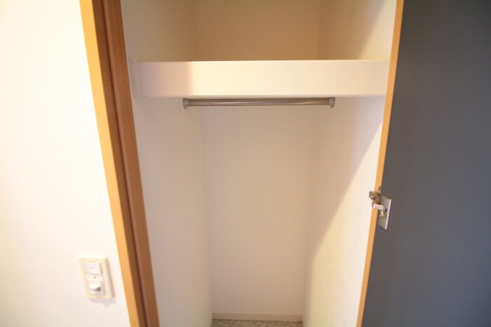物件内観写真13　(収納)