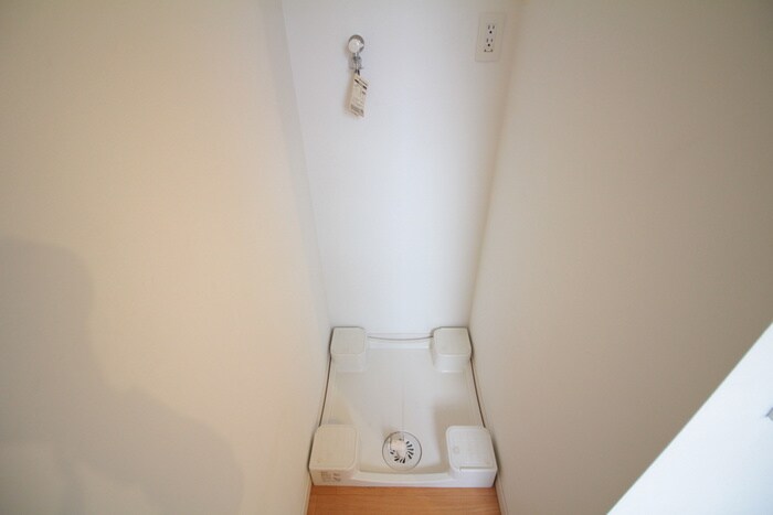 物件内観写真22　(洗濯機置場)