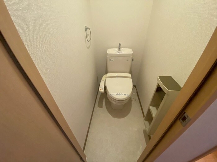 物件内観写真11　(トイレ)