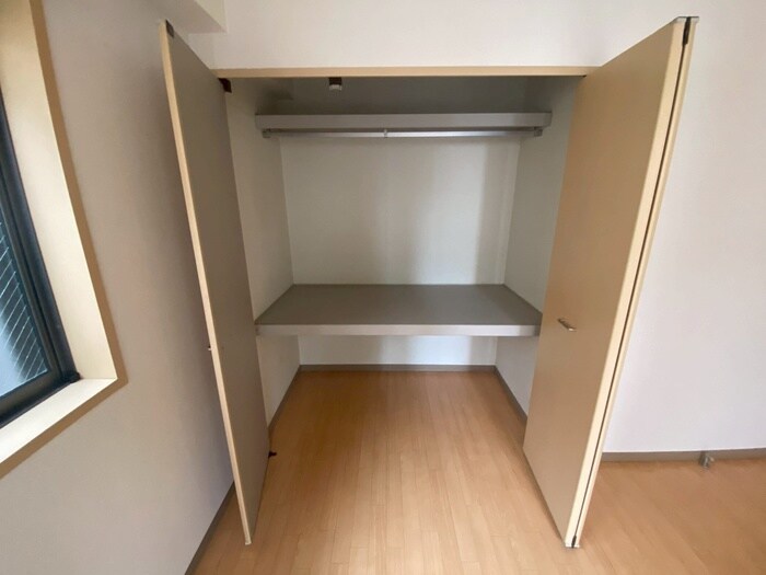 物件内観写真12　(収納)