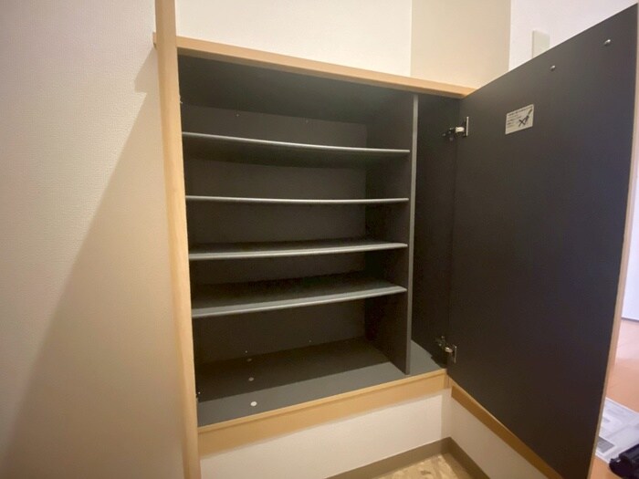 物件内観写真19　(靴箱)