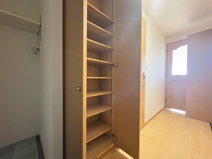 物件内観写真19　(靴箱)