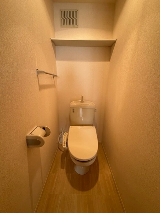 物件内観写真11　(トイレ)