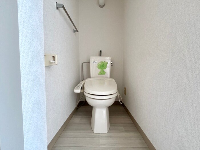 物件内観写真17　(トイレ)