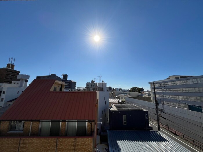 物件内観写真20　(室内からの展望)