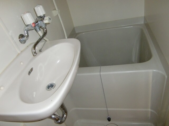 物件内観写真7　(バス／シャワールーム等)