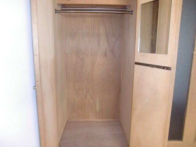 物件内観写真10　(収納)