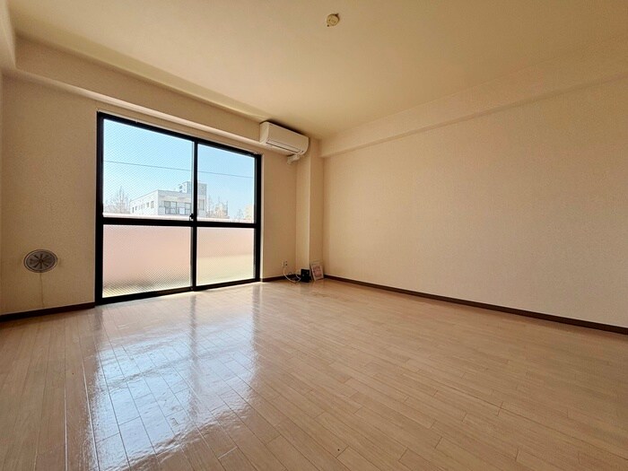 物件内観写真21　(居室)