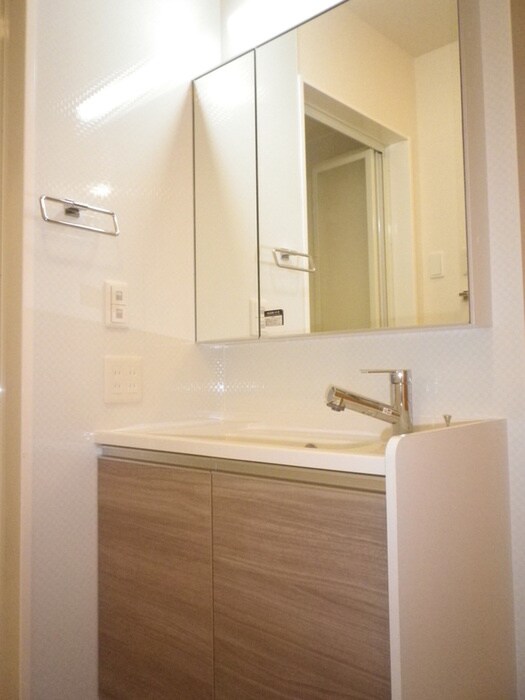 物件内観写真10　(洗面)