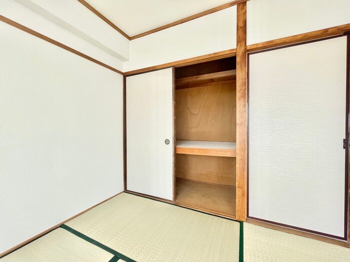 物件内観写真13　(収納)