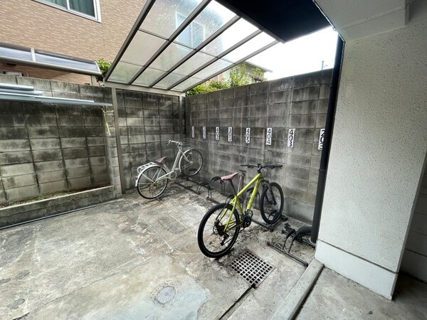 駐輪場