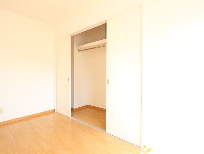 物件内観写真13　(収納)