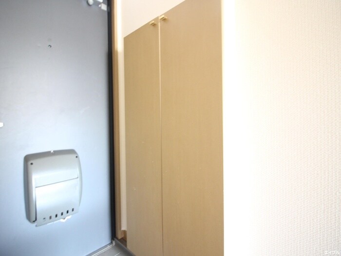 物件内観写真15　(靴箱)