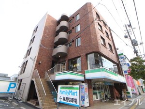 岩田ビル外観写真