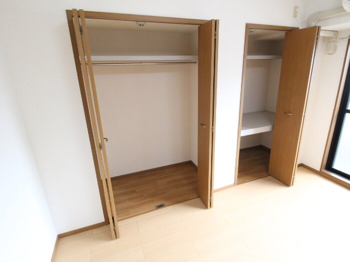 物件内観写真13　(収納)