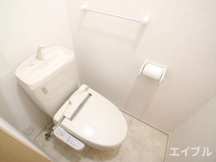 物件内観写真12　(トイレ)