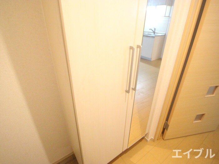 物件内観写真15　(靴箱)