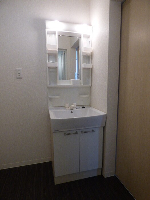 物件内観写真9　(洗面)