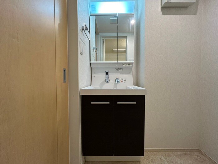 物件内観写真13　(洗面)