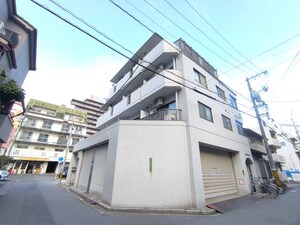 青木ビル外観写真