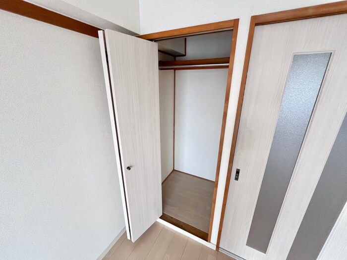 物件内観写真10　(収納)