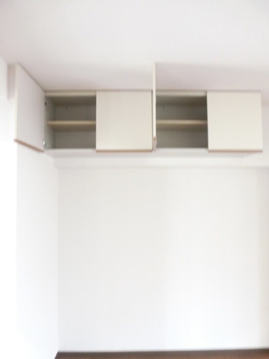 物件内観写真13　(収納)