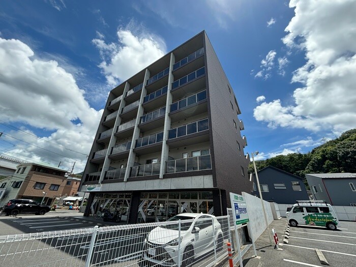 物件外観写真6　(外観写真)