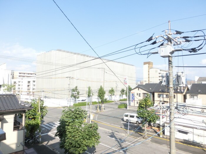 物件内観写真10　(室内からの展望)