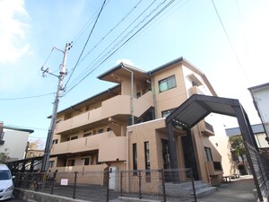 オ－ヂ八幡東外観写真