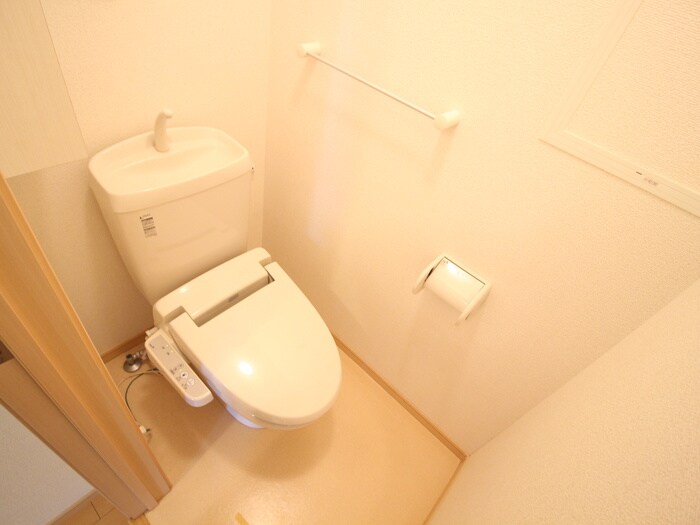 物件内観写真12　(トイレ)