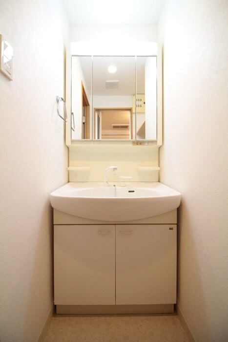 物件内観写真11　(洗面)