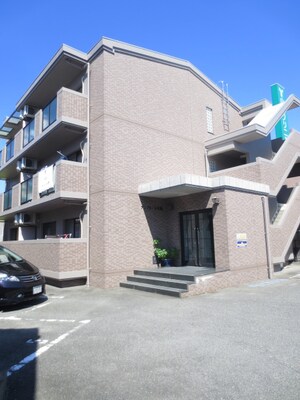アンプルール花園外観写真
