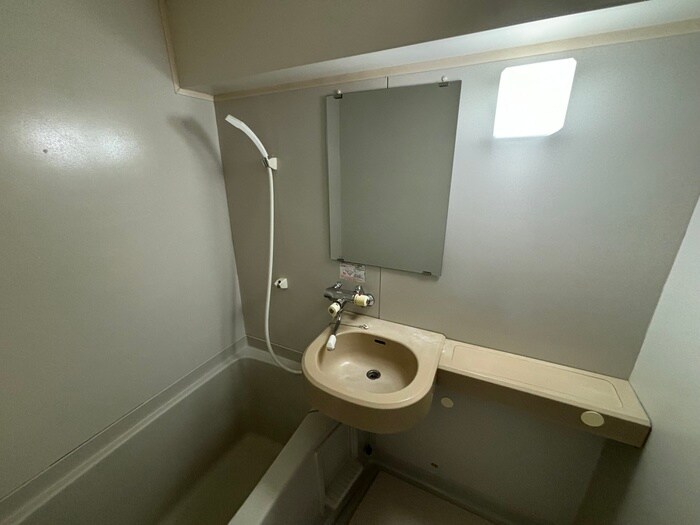 物件内観写真10　(洗面)