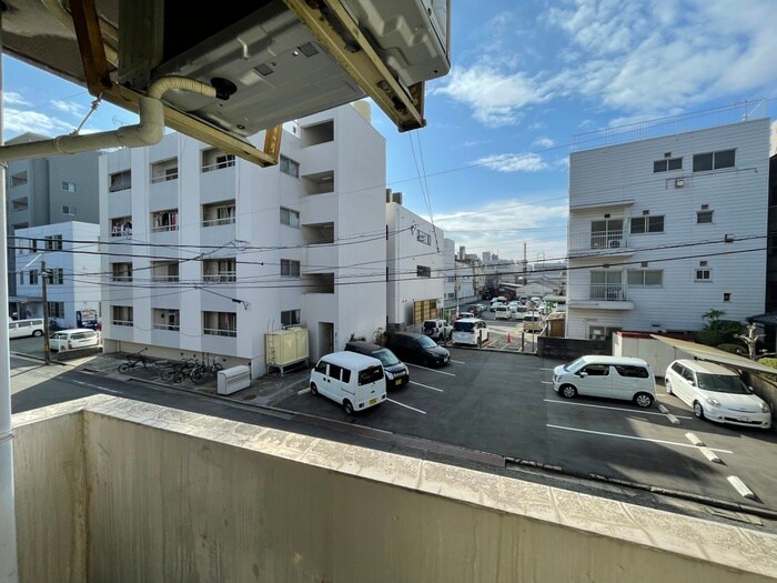 物件内観写真15　(室内からの展望)