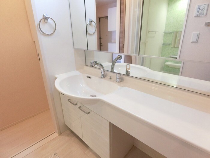 物件内観写真10　(洗面)