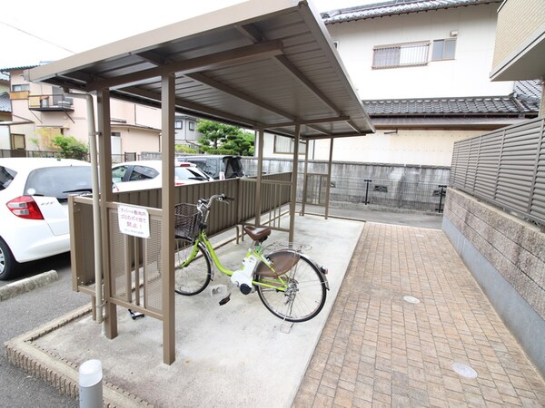 駐輪場