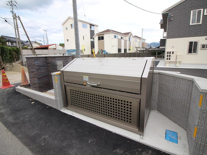 物件外観写真5　(建物設備)