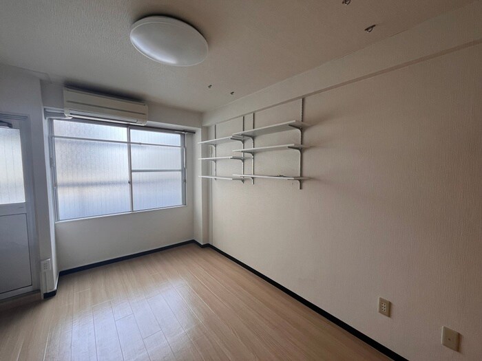 物件内観写真17　(居室)