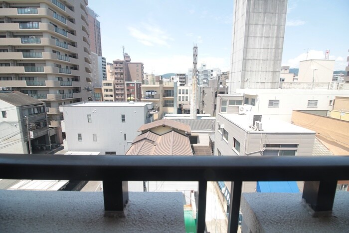 物件内観写真13　(室内からの展望)