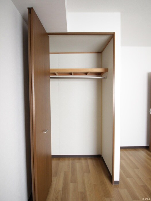 物件内観写真12　(収納)