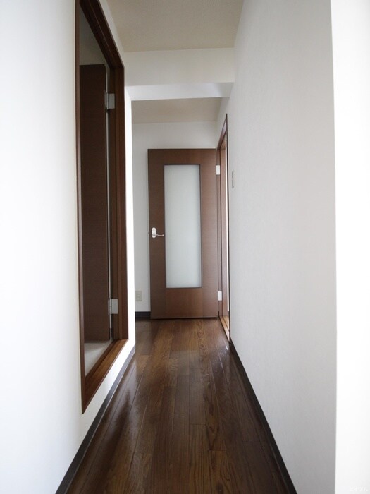 物件内観写真19　(廊下)